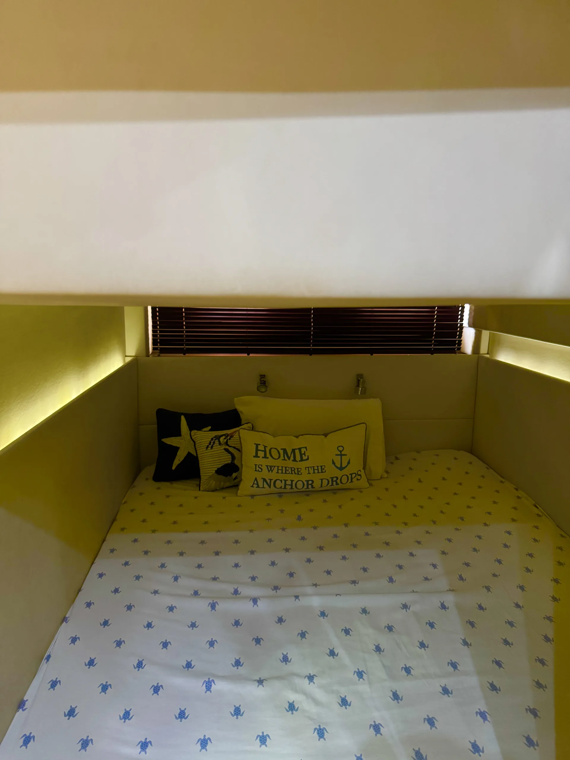 The forward cabin V-berth